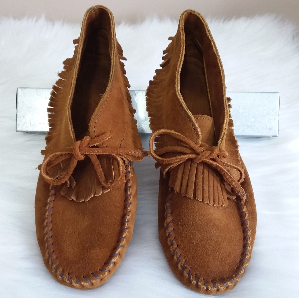☆☆SOLD☆☆ Minnetonka Short Ankle Boot Moccasins - Picture 1 of 8